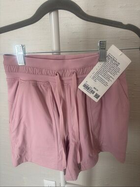 NWT lululemon Women’s Pink Drawstring Dance Studio Shorts